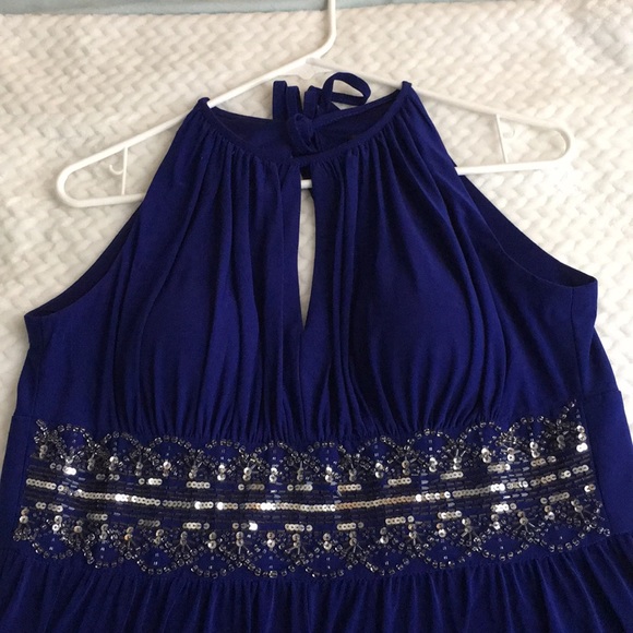 Formal Dress - Picture 1 of 6